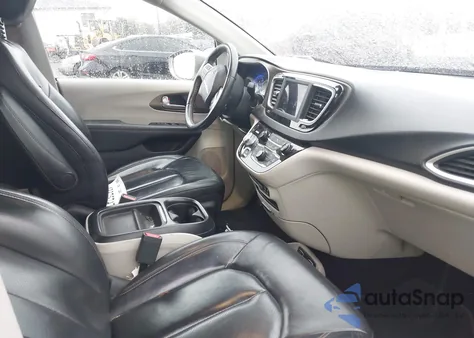 2018 Chrysler Pacifica Touring L z USA, uszkodzony, nr VIN 2C4RC1BG4JR148898